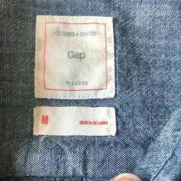 Gap men’s long sleeve collared, button-down, casual shirt - Picture 4 of 4